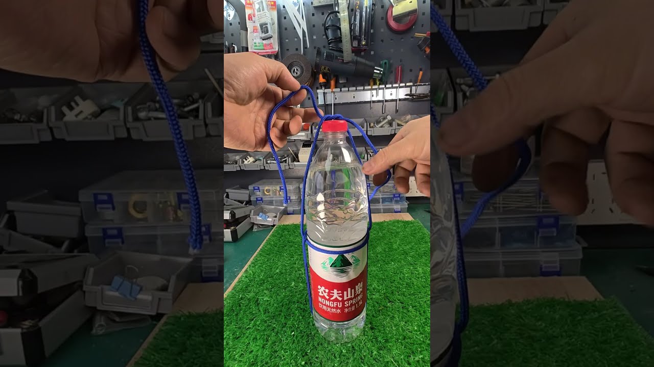 Be Sure To Remember This Trick How Easily Tie A Knot And Twist Bottle