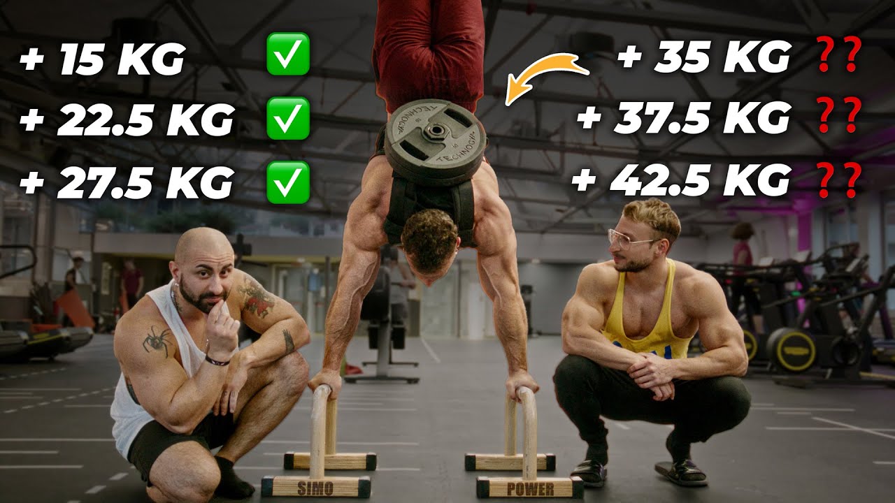 Пробуем отжимания в стойке на руках с отягощением