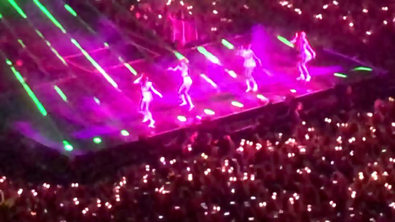 BLACKPINK in Sydney - Whistle