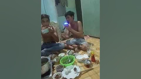 Hát hay không tưởng