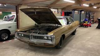 Walk around the 1972 Chrysler Newport || Juniors USA Cars 1972 Chrysler Newport Walk Around And Drive