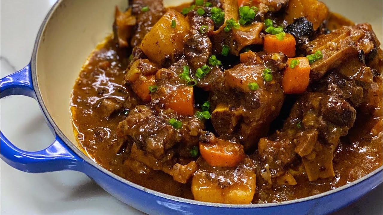 Oxtail Stew Recipe In 1080p HDR - YouTube