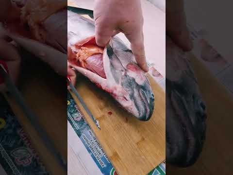 Купил форель. А в ней бонус #рыбалка  #форель #удача