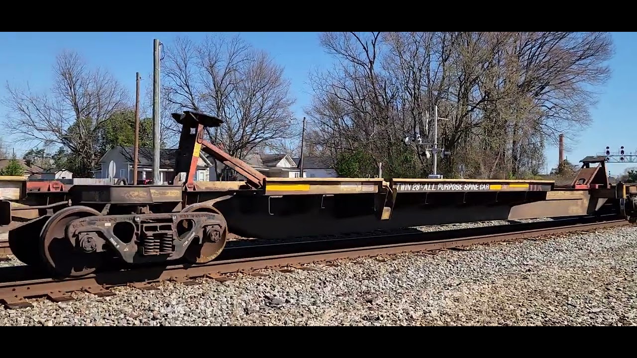 NS TRAIN 4146 Pulling Empty Intermodal Railcar Salisbury NC - YouTube