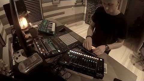 Techno Sunday Session 003  w/ Roland tr8s, tb3, system 1