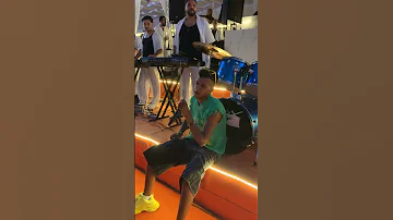 عصام صاصا اسند ظهرك واقعد اتفرج على عمك اكسبلور لايك 