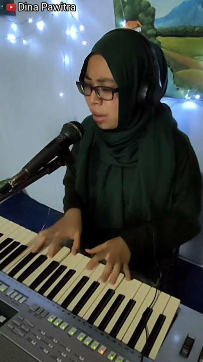 Ternyata Aku Masih Kecil | Takut - Anggun (Cover By Dina Pawitra) | Suara Tinggi #shorts