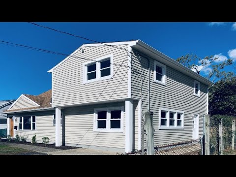 4 Juniper Lane, Sayreville Boro, NJ Presented by Peggy Yanuzzelli.