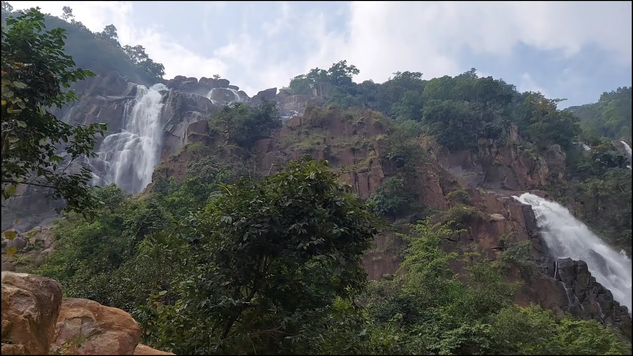 Jharkhand's highest waterfall Lodh waterfalls, Latehar Jharkhand