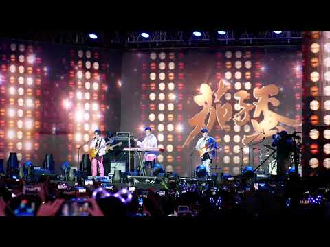2021新北歡樂耶誕城的巨星耶誕演唱會-金曲樂團茄子蛋-