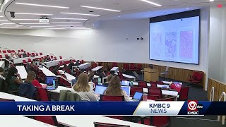 Kansas City University's THRIVE program aims to teach resiliency for future doctors