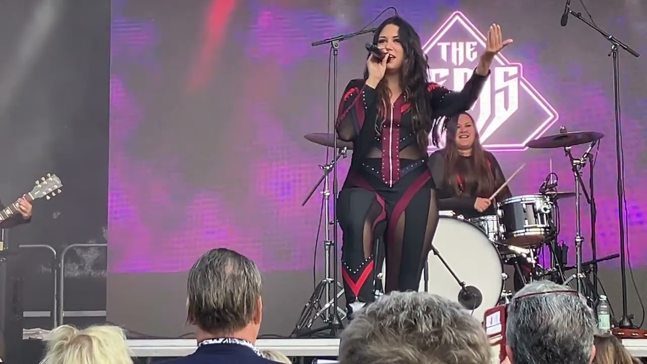 THE GEMS - Highway to hell [AC/DC-cover]  (Live @ Teaterparken, Landskrona 240718)