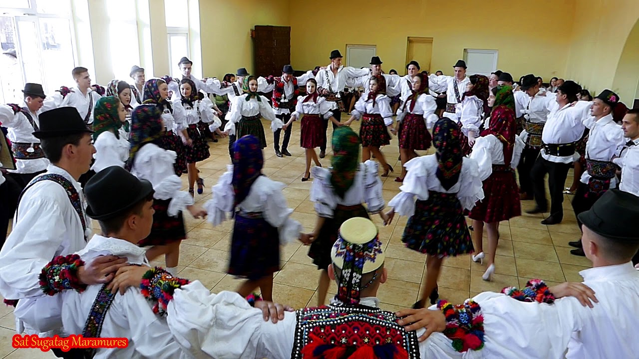 Traditionalul joc al feciorilor,a doua zi de Paste