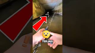 Lihat Orang Ini Nekat Mancing Ikan Di Gorong-Gorong