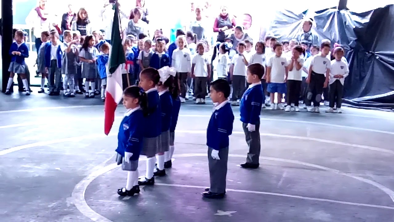 "Honores a la bandera en Kinder" - YouTube