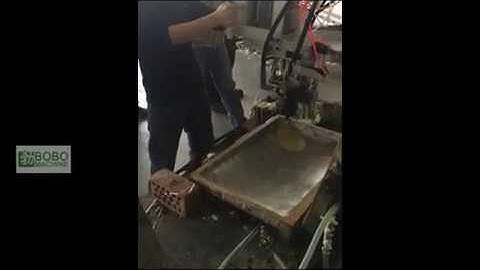 Low pressure PU foam injection machine for making pillow