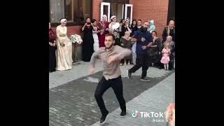 Чеченский танец 2022 🔥ловзар #shorts #хит2022 #ловзар