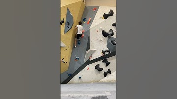 Trying out a fun dyno on a new route at my gym #bouldering #boulderinggym #climbing #climb#animation