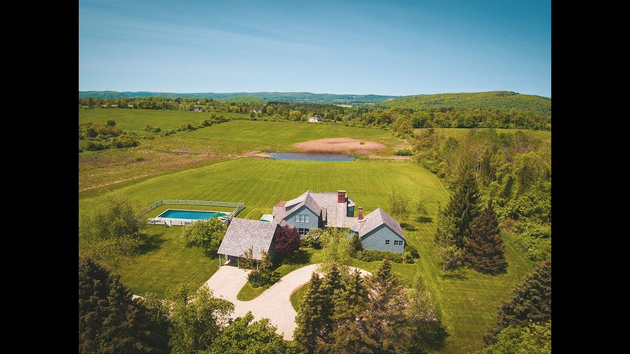 Classic Retreat with Panoramic Views in Sharon, CT Litchfield County