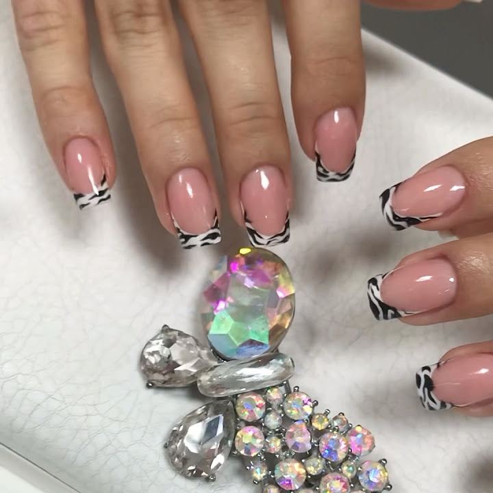 Маникюр в Перово#перово#nails#коррекцияногтей#наращивание#зебра# ...