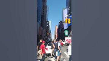 Thumbnail of W 42nd St and 7th Ave, Manhattan