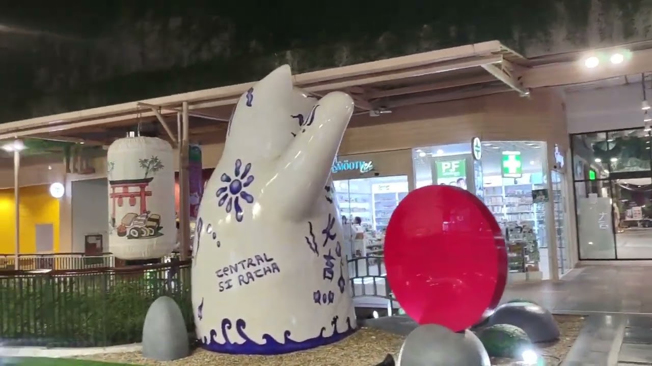 Central Siracha Mall in Thailand