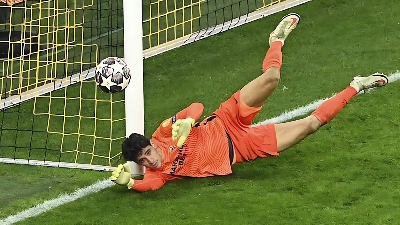 ياسين بونو ● أجمل 100 تصدي في مسيرتة مع الهلال! 🔥