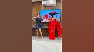 Bindass Kavya dancing with her Mom😍💃 #shorts #bindasskavya #ytshorts #shaadikarlenge #dance