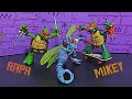 RAPH & MIKEY vs SUPERFLY - TMNT STOP MOTION