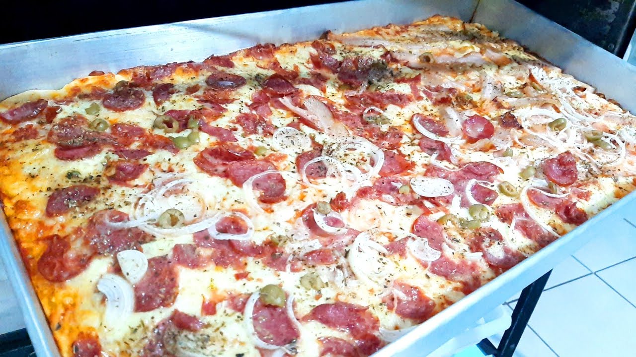 MELHOR PIZZA QUADRADA SIMPLES E FÁCIL. YouTube