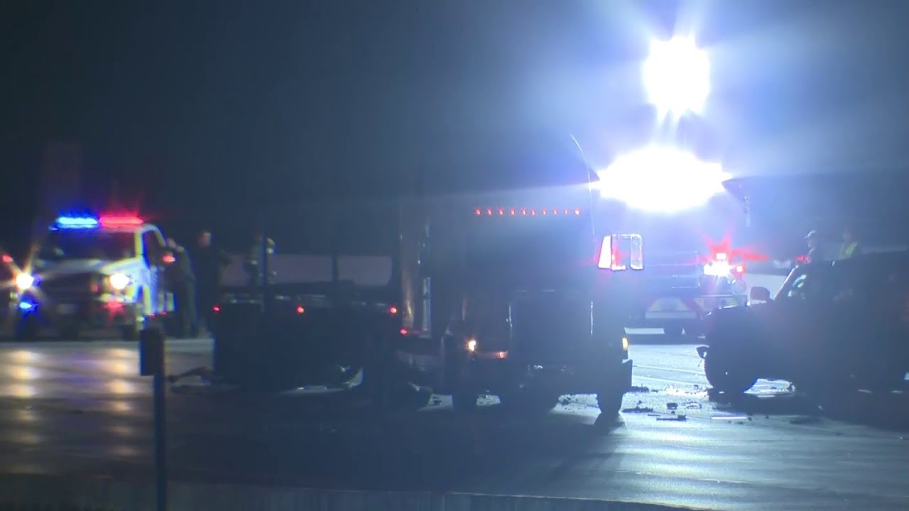 1 dead after fatal crash that closed lanes on I-69 in Sugar Land - YouTube