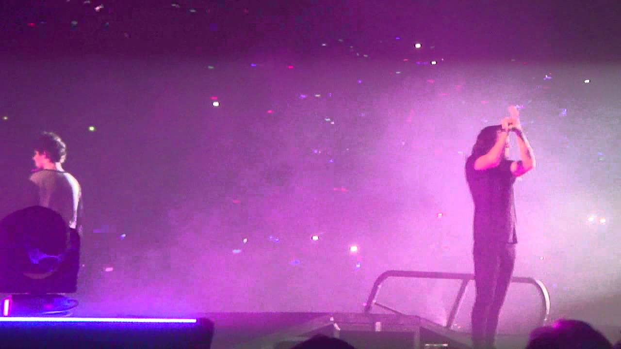 One Direction - Girl Almighty Sheffield 31.10.15 Final Show