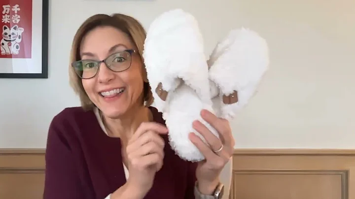 Warm and Cozy - Fuzzy Open Toe Slippers - by Goewy