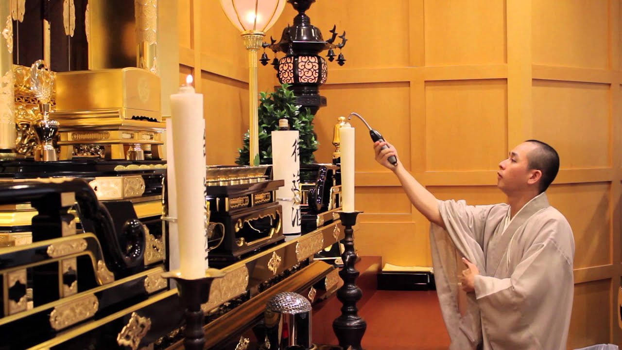 Offerings to the Buddha: White Candles