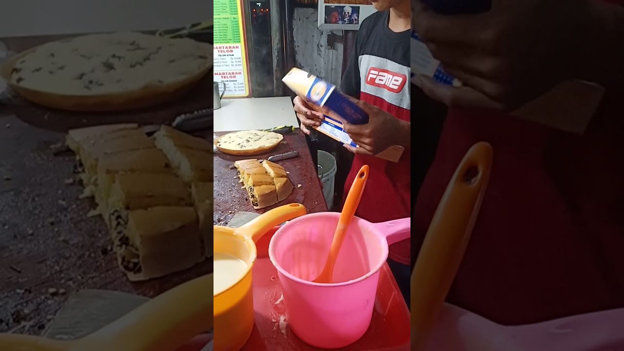 Martabak paling hits di Cihanjuang (Bandung) rasanya kaya gimana? 