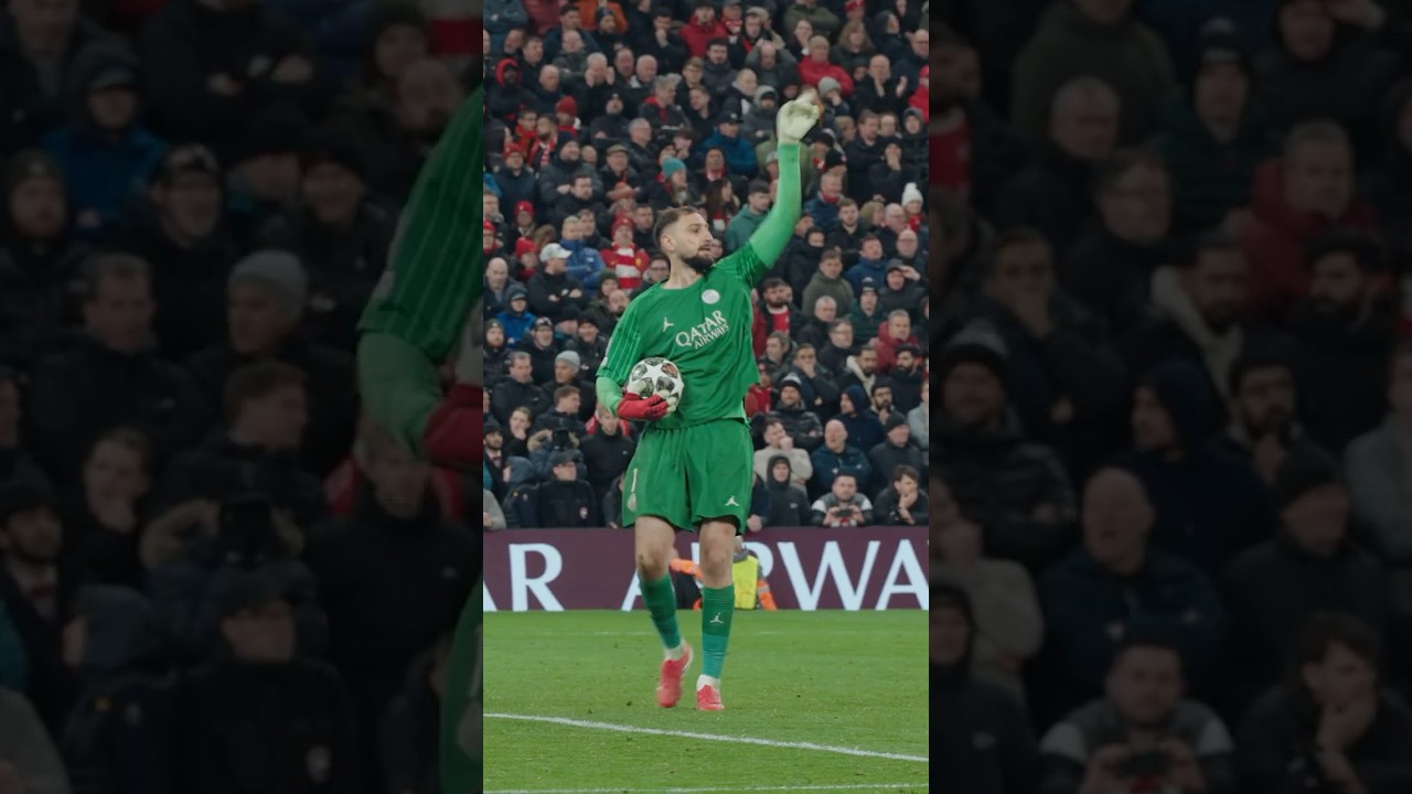 Heart-stopping moment 😱 #psg #ucl