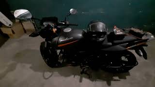 : ϳ    Bajaj pulsar 180
