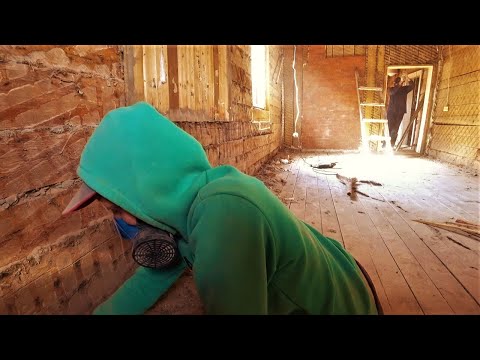 Пыль летит ремонт идет