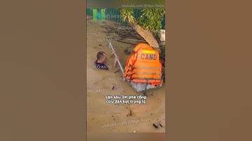 Lặn sâu 2m phá cổng cứu dân kẹt trong lũ