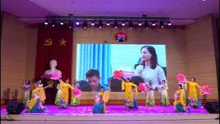 KHÚC CA NGƯỜI GIÁO VIÊN | TỐP CA KHOA NNNPL, VH&PT, DT&TG, CTH & QHQT,  XHH&PT, XDĐ, VP