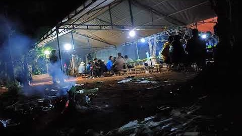 Phòng tục cách chia buồn,  khi trong làng có đám ma