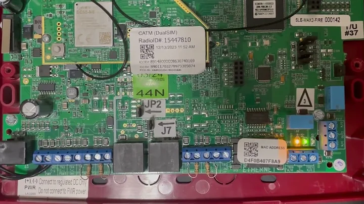 Description of the SLE-MAX2-FIRE Sole/Dual-Path Dual SIM Alarm Communicator.