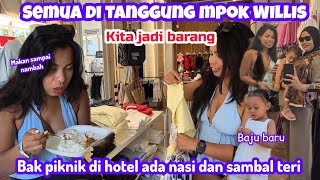 ANTAR MPOK WILLIS JALAN2 DI PUSAT BELANJA KOTA BODRUM