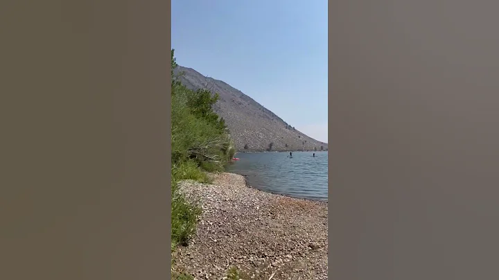 Lets go to the lake in the Eastern Sierras