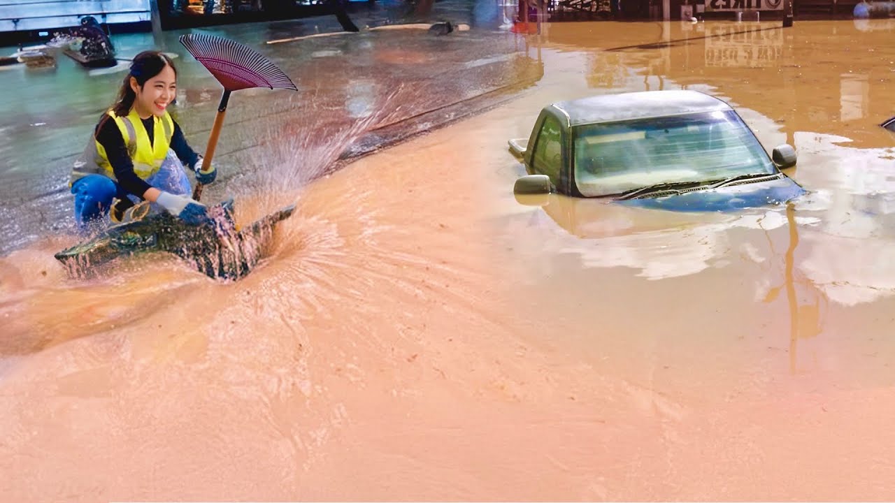 Unclogging Tips for Flooded Street Drains After Heavy Rains - YouTube