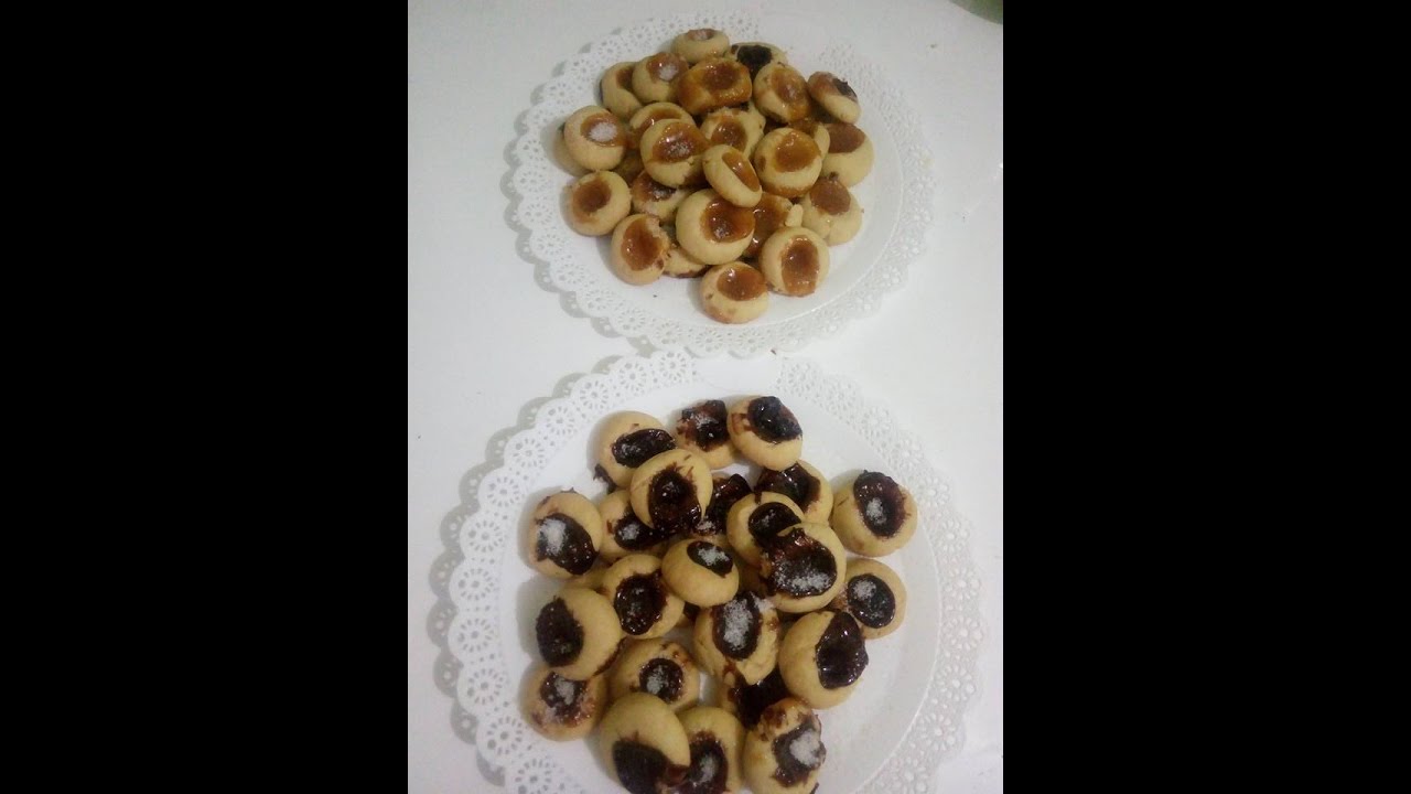 BISCOITOS COM DOCE DE LEITE PRA CHÁ DA TARDE