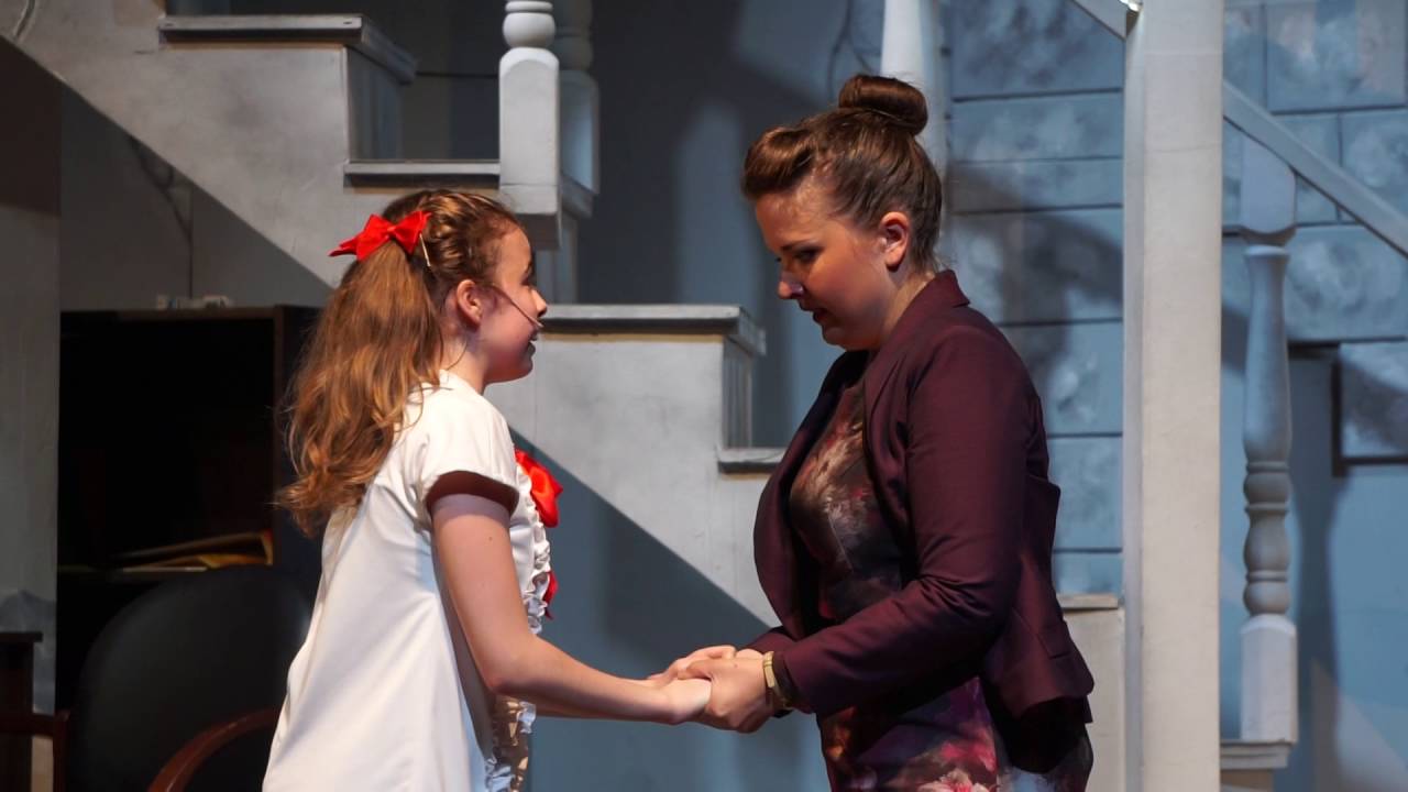 мюзикл "Баллада о маленьком сердце" (сцена Юлька и директор) - YouTube