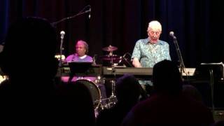 John Mayall 2017-06-02 Sellersville Theater &quot;Somebody&#39;s Acting Like A Child&quot;