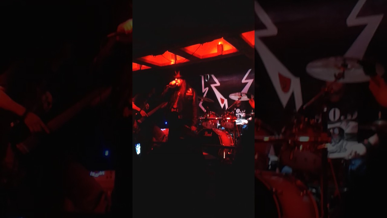 Neil Turbin Dave Reffett la comandancia