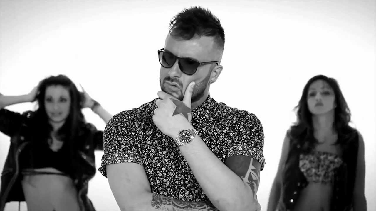 YouTubeでAlessio e Daniele Bianco - Fa parte del gioco {By Alessio Music}を視聴